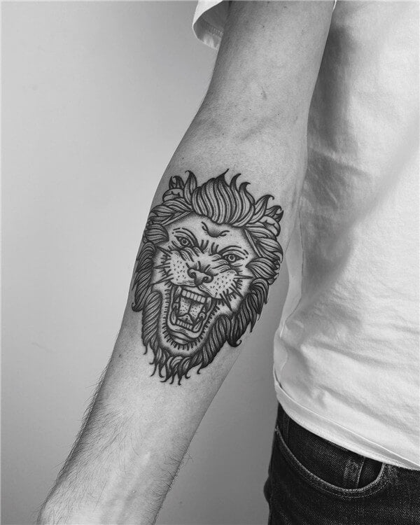 31 Fierce Lion Tattoo Stock Photos, High-Res Pictures, and Images - Getty  Images